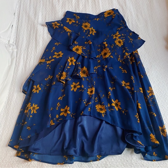 House of Harlow 1960 x Revolve - Picture 3 of 4